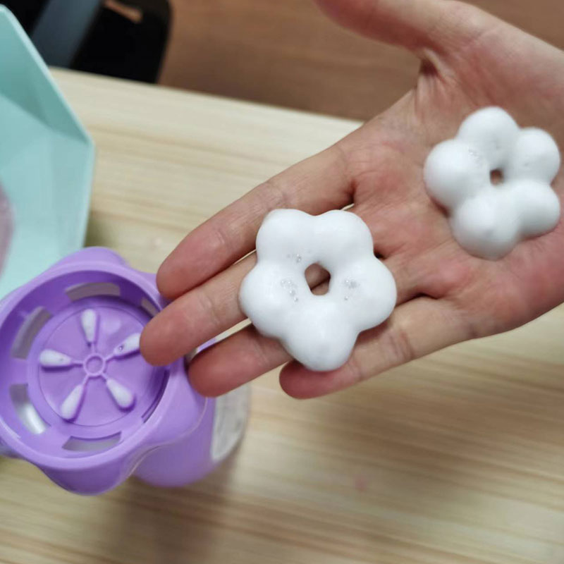 Customizable Flower Shape Foam Pump with Bottle – Ideal for Liquid Soaps and Facial Cleansers