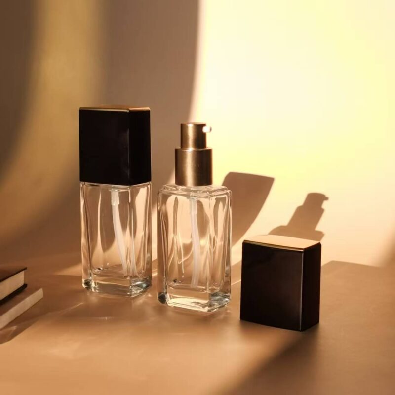 High-Grade Empty Glass Spray Perfume Bottle  Fashion Style Glass Lotion Bottle GS0093