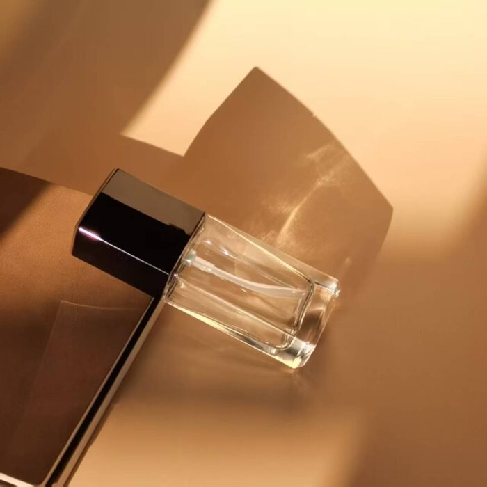 High-Grade Empty Glass Spray Perfume Bottle  Fashion Style Glass Lotion Bottle GS0093 - Image 3