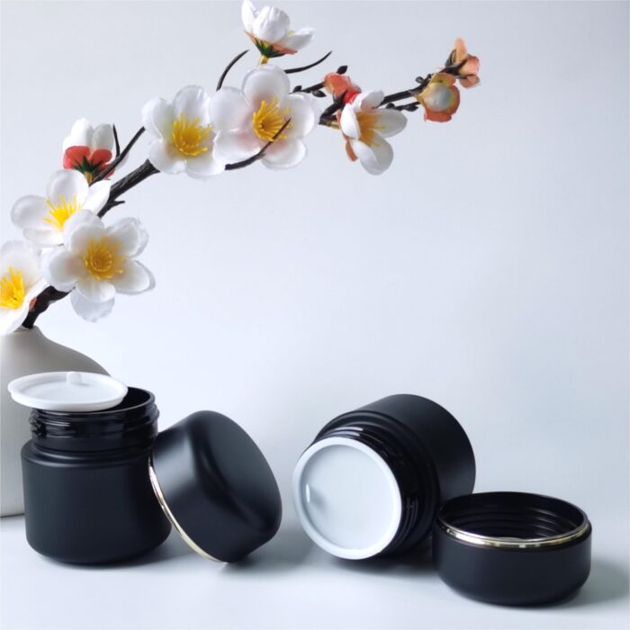 High-Quality Thick Wall PET Plastic Cream Jar JA0066 - Image 8