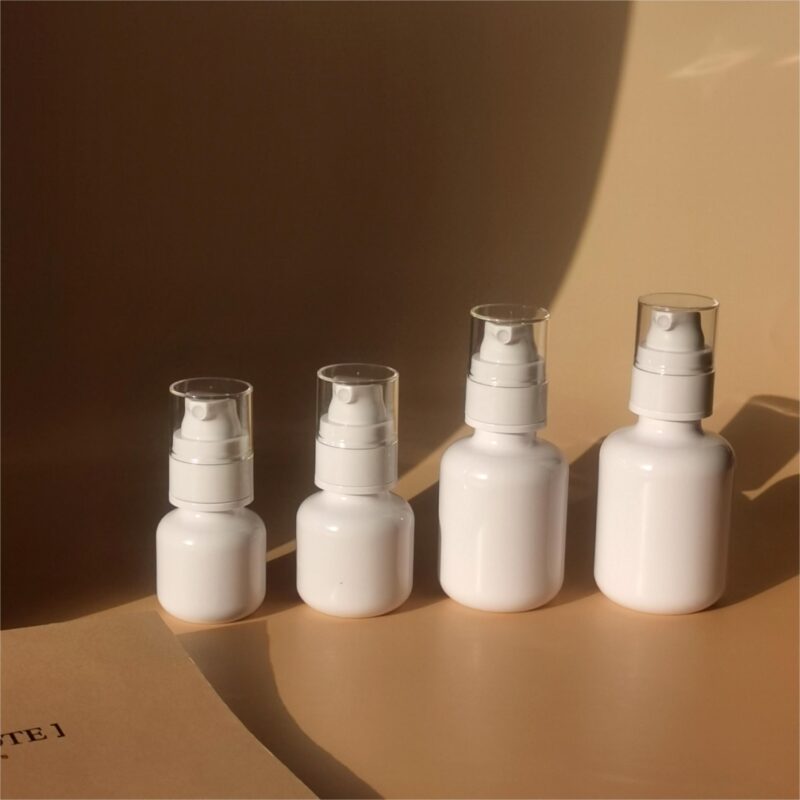 Lovely Boston Round Shape Spray Bottle Packaging For Beauty Clinic PB0143